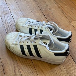 white adidas superstars